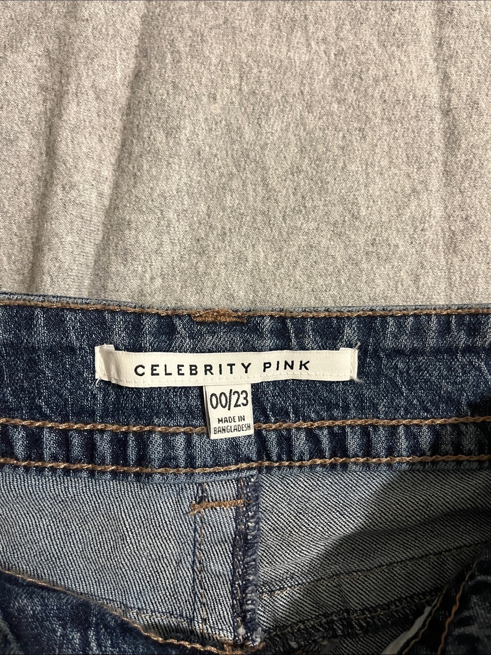 Celebrity Pink Micro Denim Jean Shorts size 00 - Picture 2 of 6